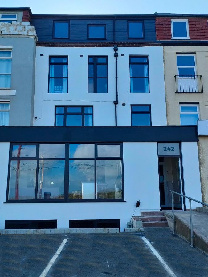 Hotel242 Blackpool Buitenkant foto